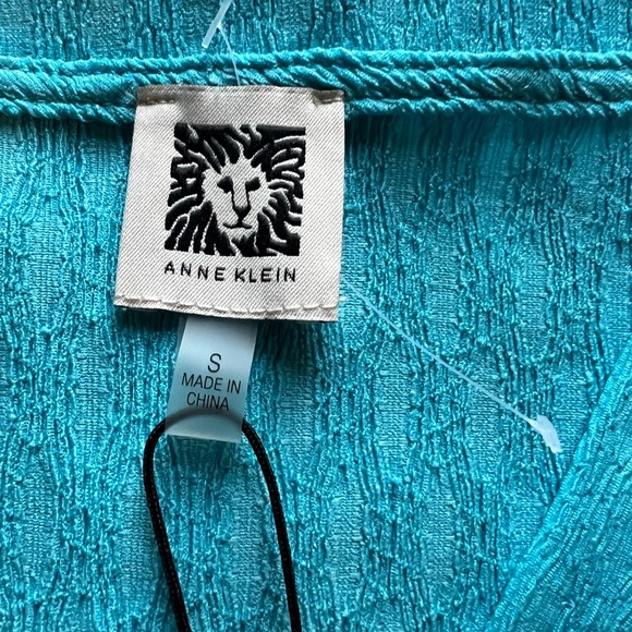 Anne Klein - Picture 3 of 10